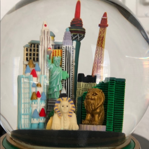 Meet your Posher, Ana - Picture 1 of 1